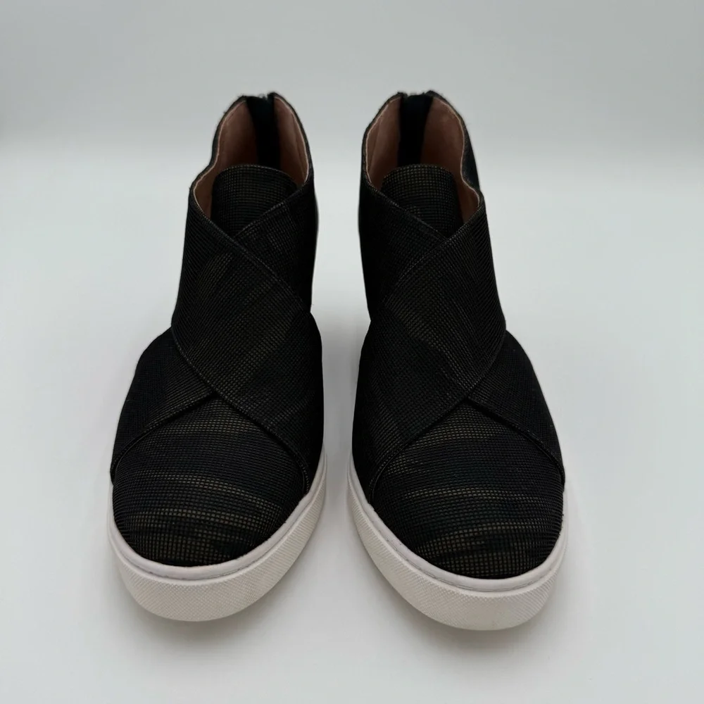 Linea Paolo Faith Strappy Wedges Sneakers Sandals Camo‎ Print Summer Size 7
